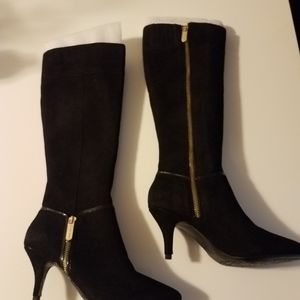 New Ellen Tracy suede boots